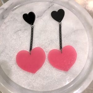 5/$25 Black & Hot Pink Hearts Earrings